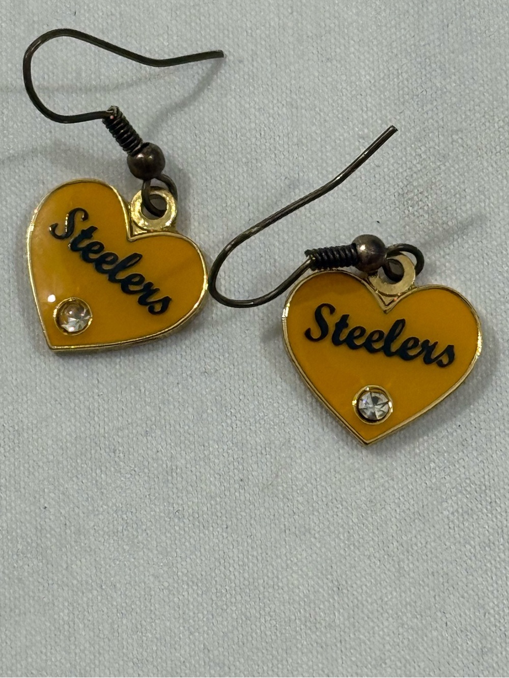 Pittsburgh Steelers Fremont Die NFL Heart Rhinestone Dangle Earrings